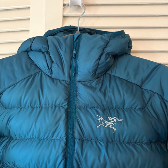 Arc'teryx men's Cerium LT Hoody jacket medium down blue puffer lightweight - Picture 4 of 13